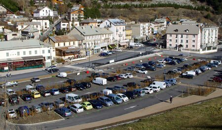 Le parking du champ de Mars